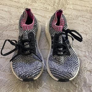 Adidas size 6 ultra boost sneakers